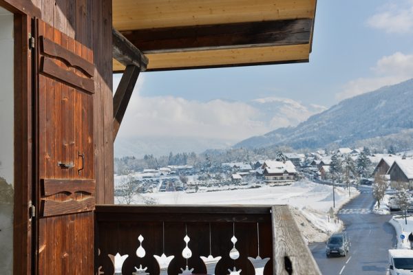 balcon_vue_village__013622000_1059_04042013